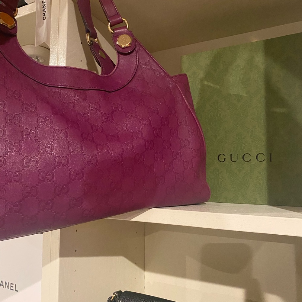 Purple Gucci leather monogram purse %100 Authentic - Picture 2 of 10
